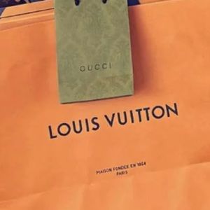 Meet your Posher, Molly